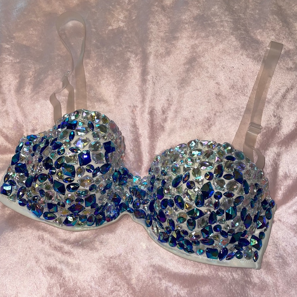 RAVE BRA